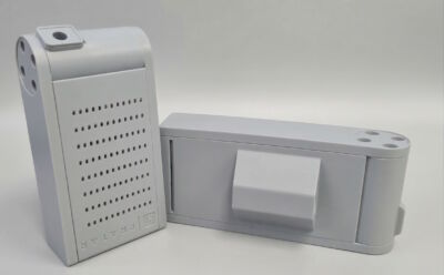 Equipamento eletrônico branco usado em soluções de monitoramento e tecnologia